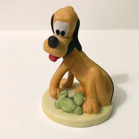 Vintage Walt  Disney Gift Ware Pluto with Crab Figurine Taiwan - Picture 5 of 14